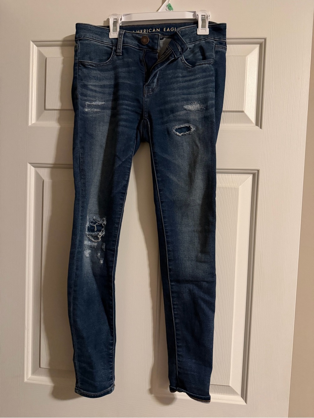American Eagle Outfitters Women’s Navy Distressed Skinny Jeans